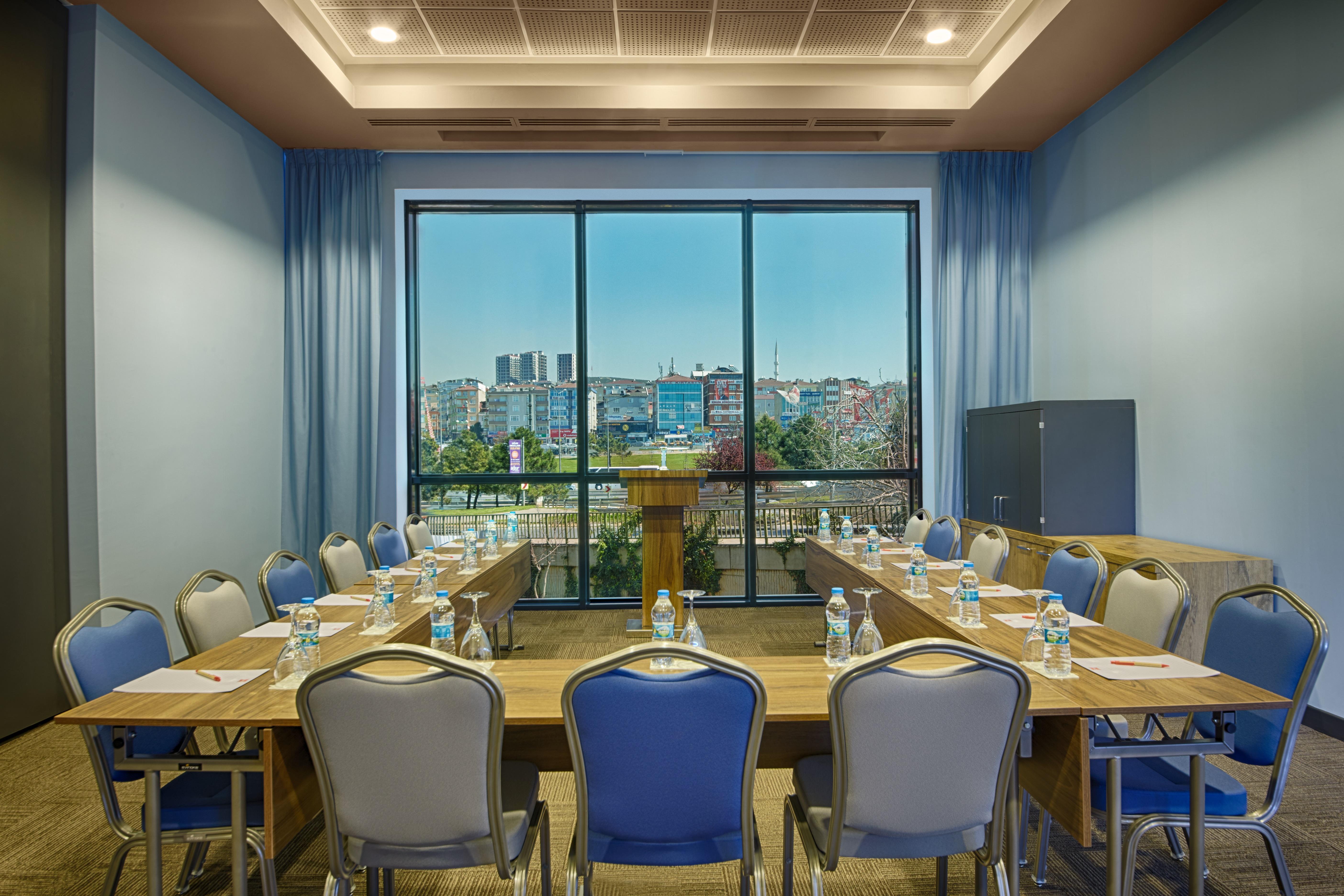 Ibis Istanbul Tuzla Hotel Cayirova Ngoại thất bức ảnh