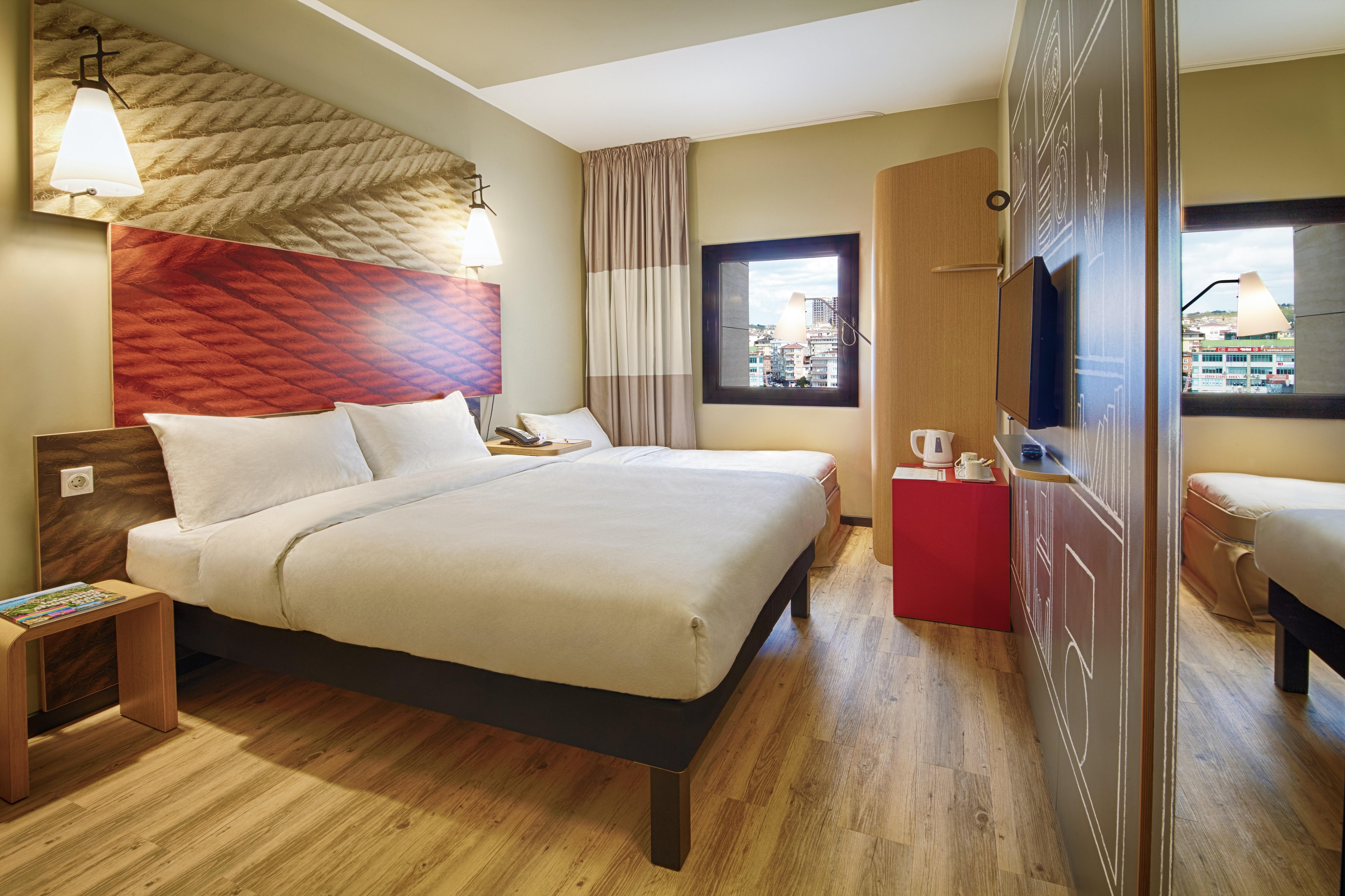 Ibis Istanbul Tuzla Hotel Cayirova Ngoại thất bức ảnh