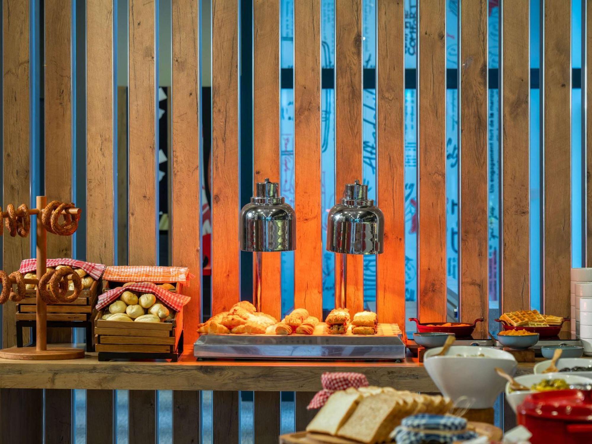 Ibis Istanbul Tuzla Hotel Cayirova Ngoại thất bức ảnh
